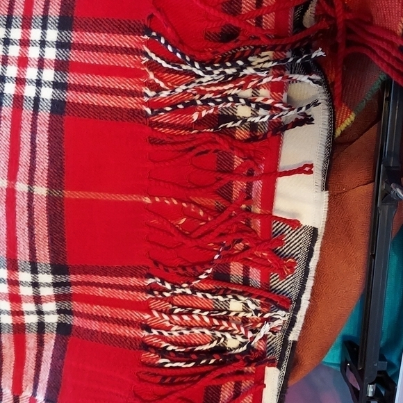 Red white and black scarf - Picture 2 of 2